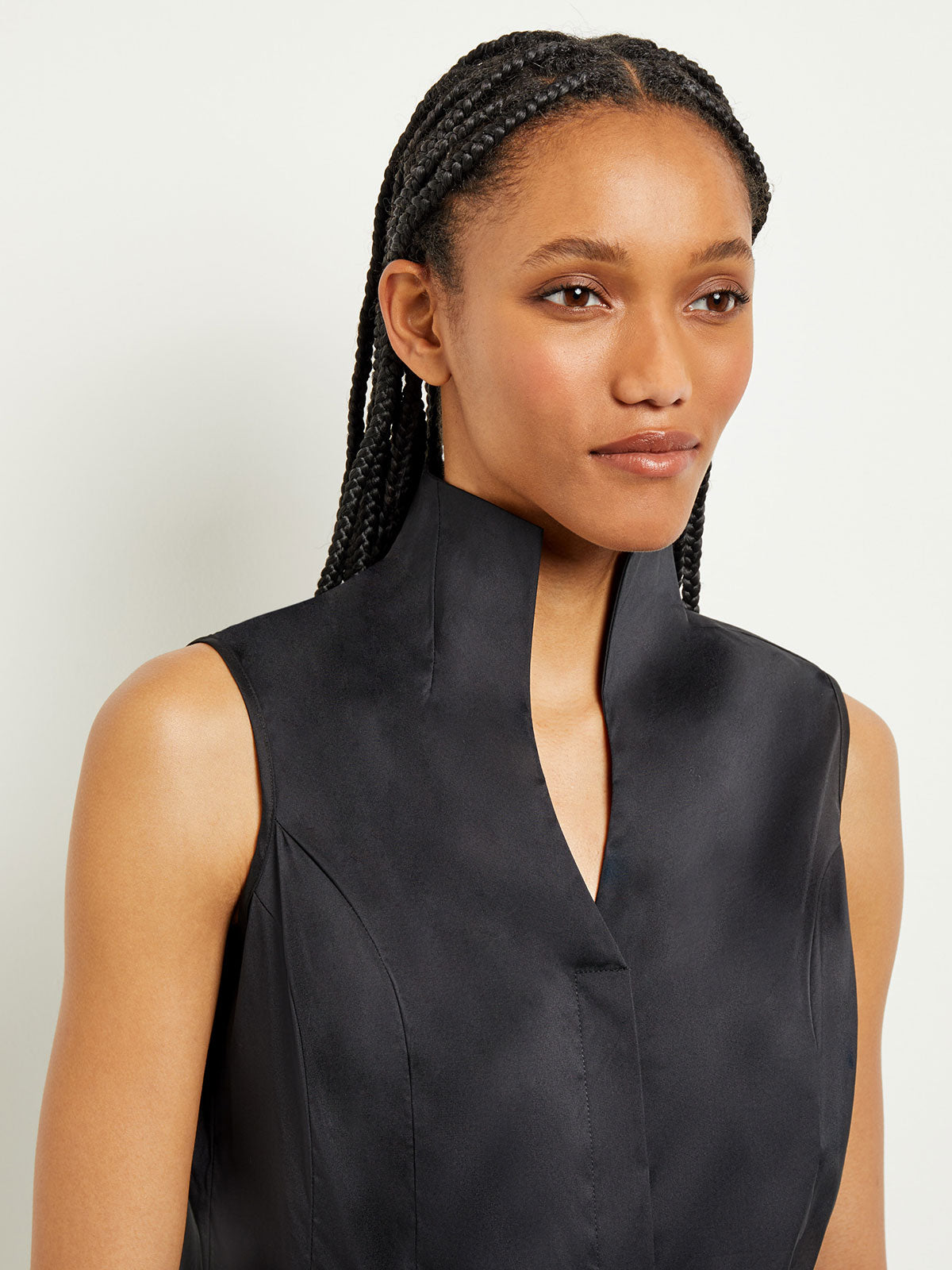 Sleeveless Stretch Cotton Blouse, Black - True Fit